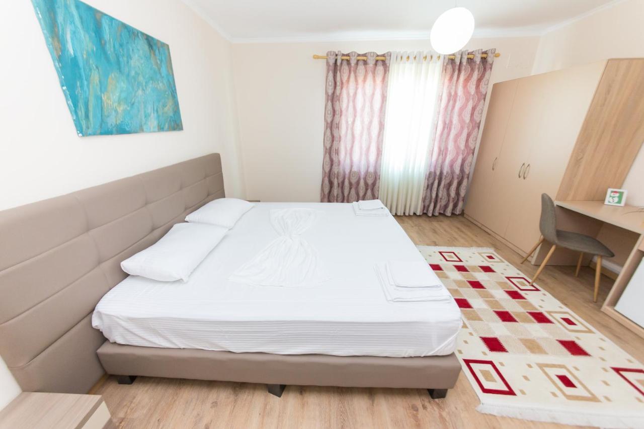 Hotel Heritage Tirana Esterno foto