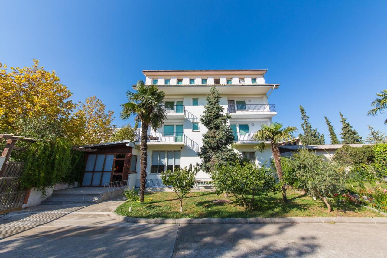 Hotel Heritage Tirana Esterno foto