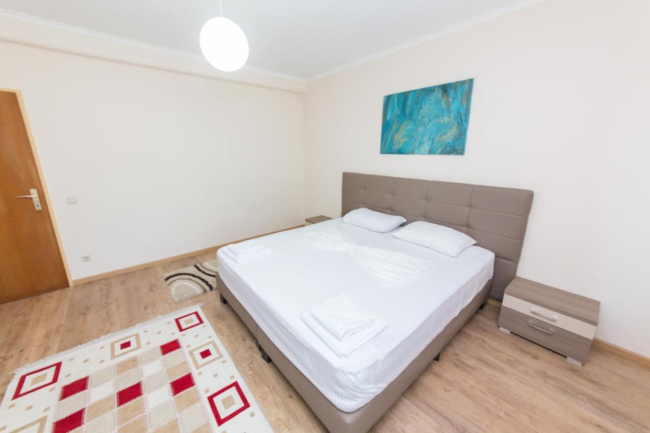 Hotel Heritage Tirana Esterno foto
