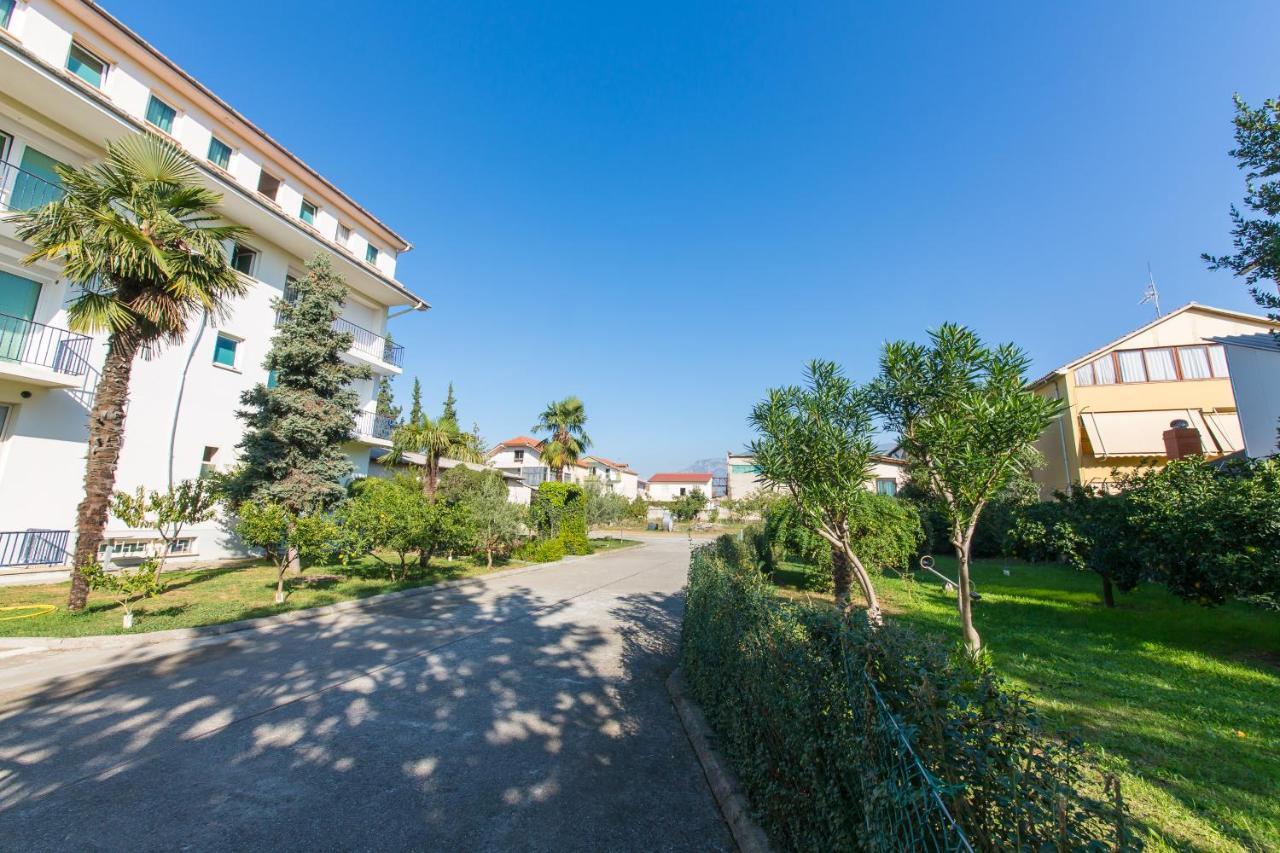Hotel Heritage Tirana Esterno foto